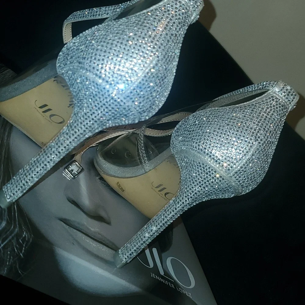 Brand new Jlo Morley Rhinestone Pump.... very light ✨️ elegant shoes 👠 👠 👠 - Picture 14 of 17